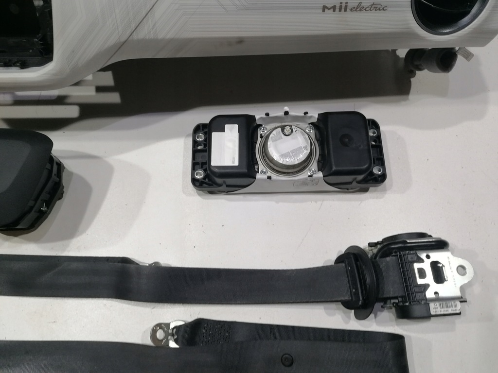 фото №10, Seat mii приборная панель консоль подушка безопасности подушки безопасности ремни оригинал