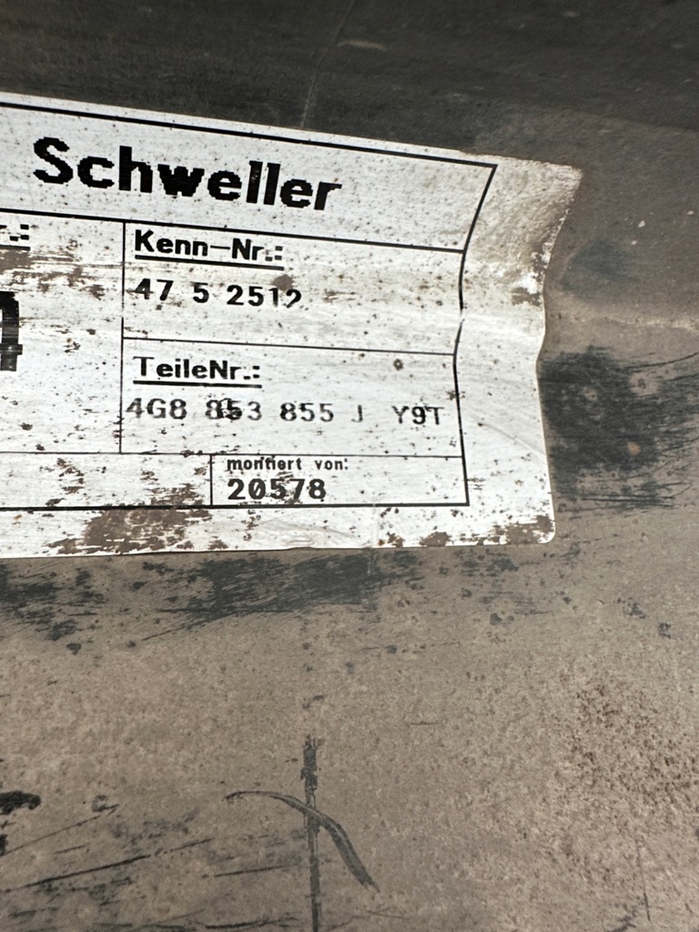 фото №12, Молдинг порог левая audi a7 ly9t