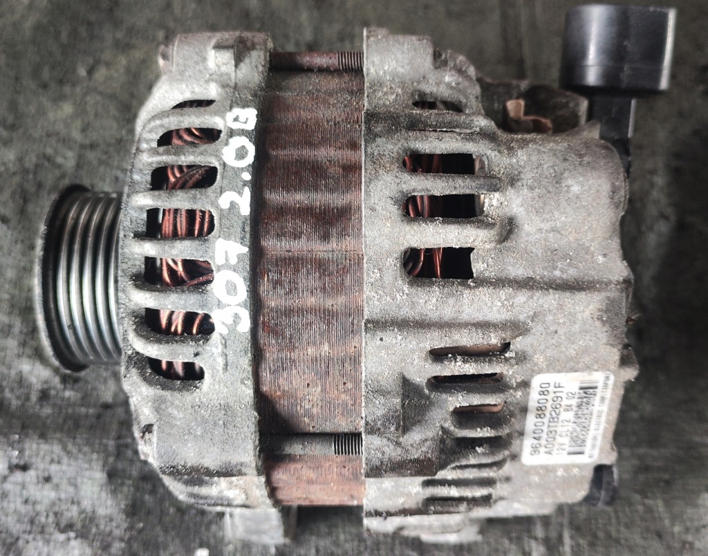 фото №1, Peugeot 307 2.0 16v генератор 9640088080