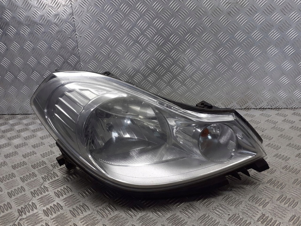 фото №1, Лампа правая передняя renault thalia ii 1.4 820070030