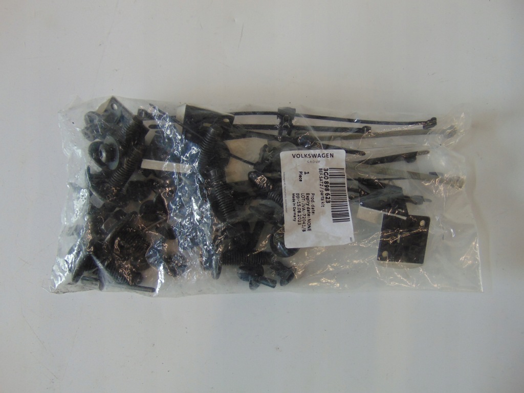 фото №1, Vw passat b8 болти кріплення бампера задня 3g0898623