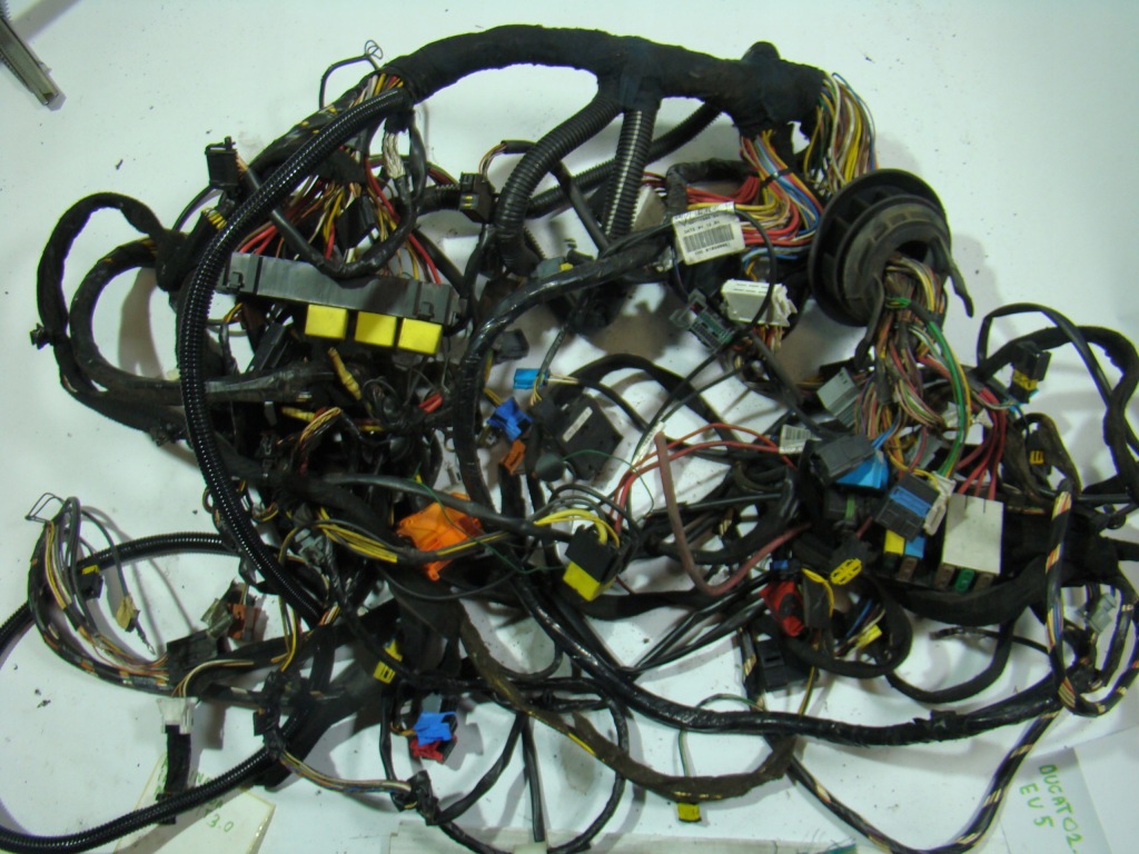 фото №7, Електропроводка салону - кабіни renault mascott 3.0 03-10