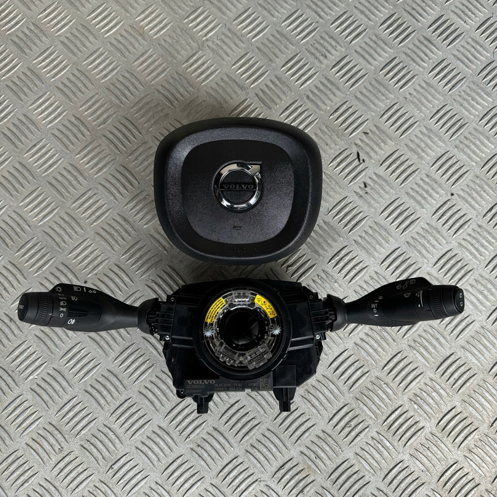 фото №6, Панель приладів комплектна подушка безпеки консоль ремені панель приладів volvo xc90 ii lift 2019 rok