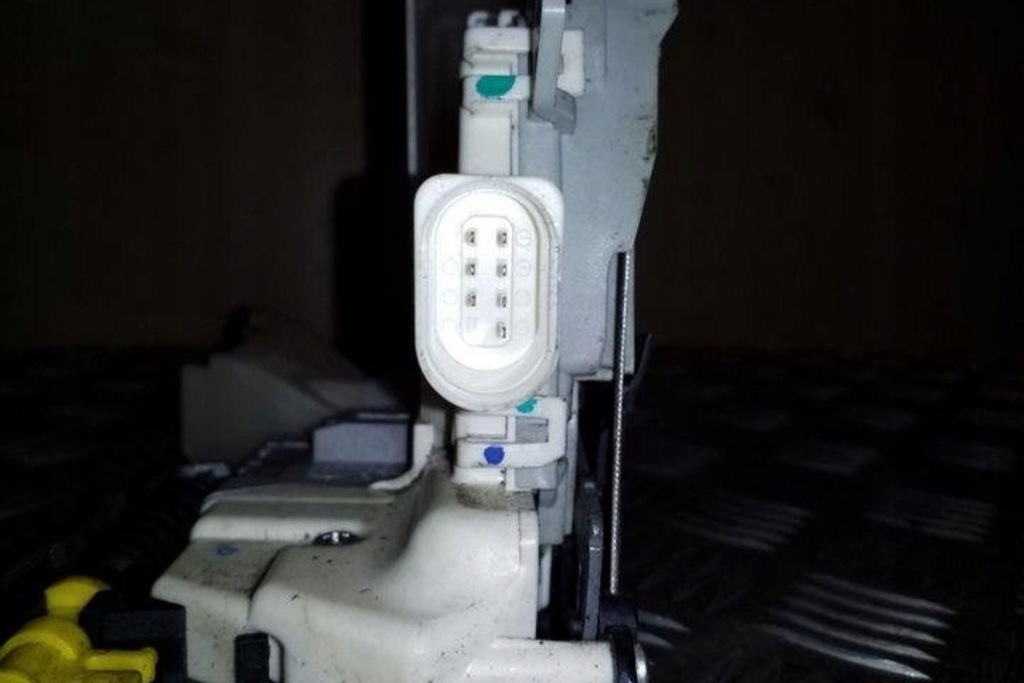 фото №7, Замок правых передних дверь audi a5 sportback 8ta 8j2837016c 2.0l