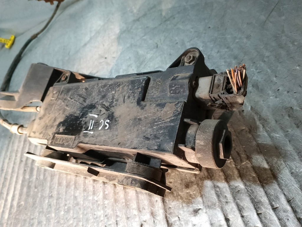 фото №3, Тормоз ручной электрический renault scenic ii 03-09 8200396849