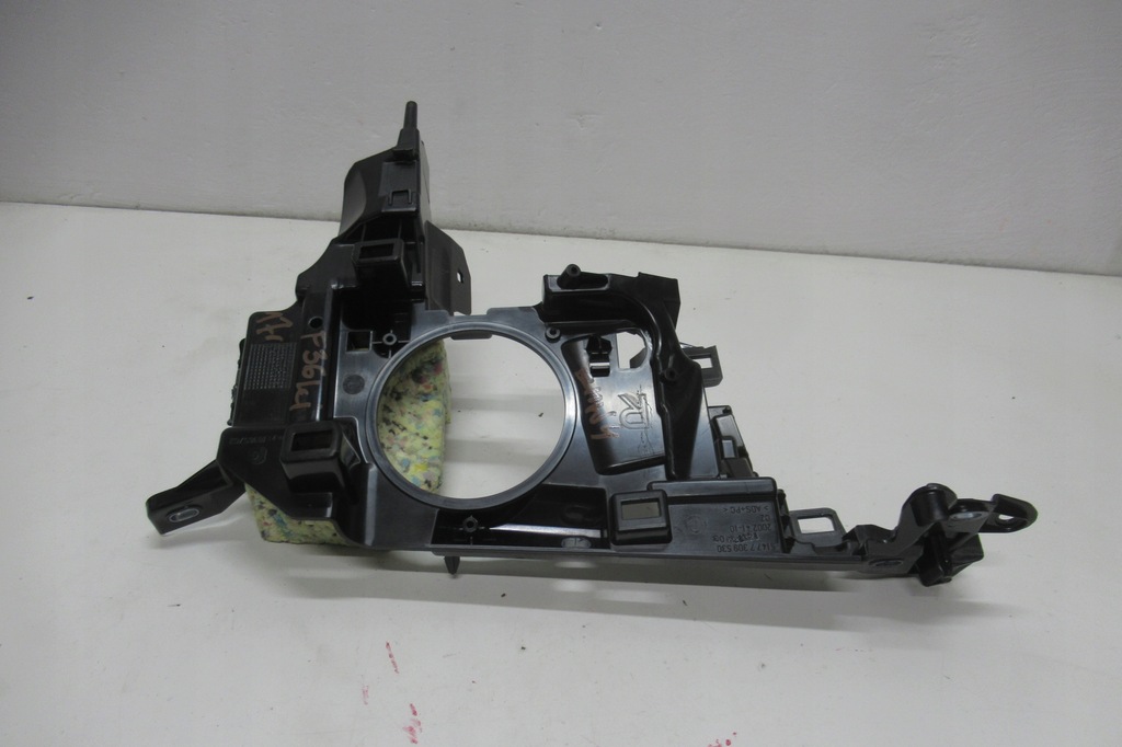 фото №1, Bmw 4 f36 17r кронштейн полиця багажника правий