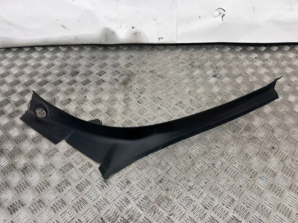 Купить Обивка крышки багажника правая сторона tesla model x 104732100e