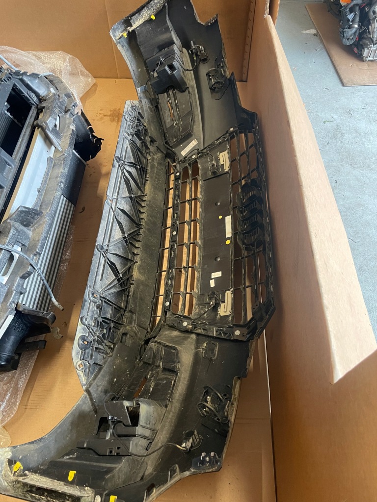 Перед audi a4 b9 8w капот бампер ремень крылья lx5r с Разборки