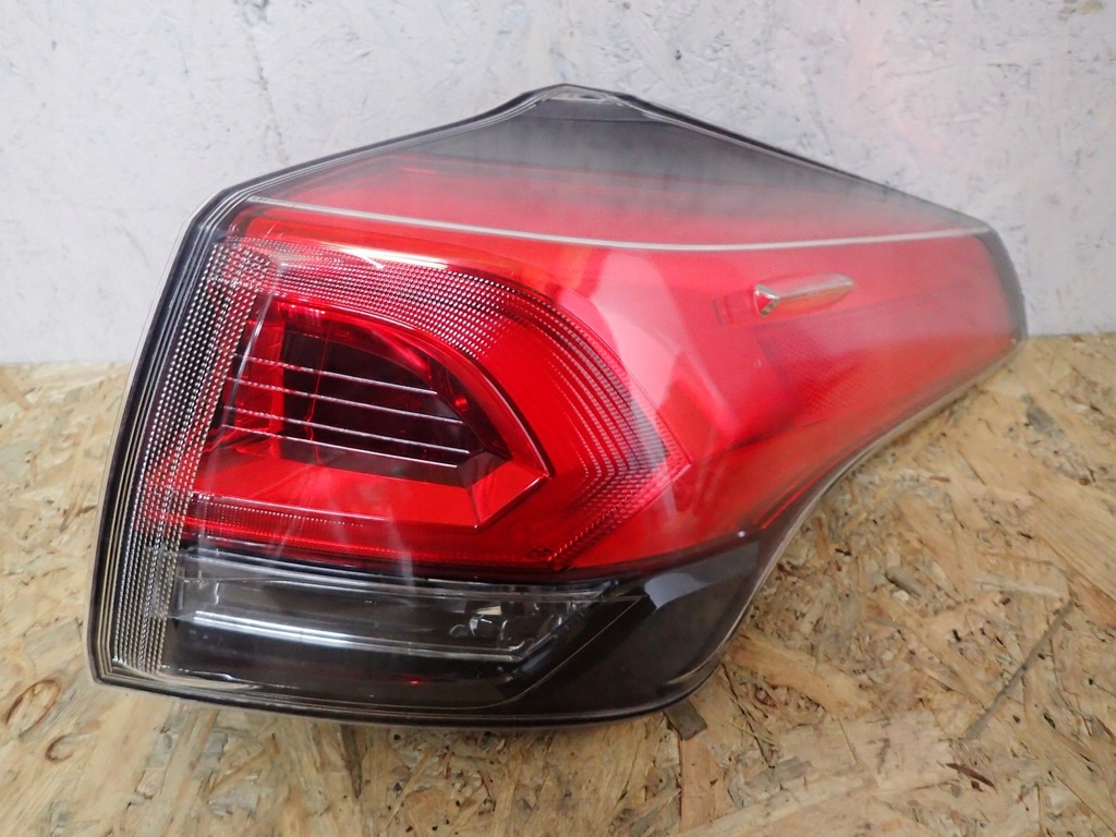 фото №1, Лампа права задня toyota rav4 rav 4 iv led lift