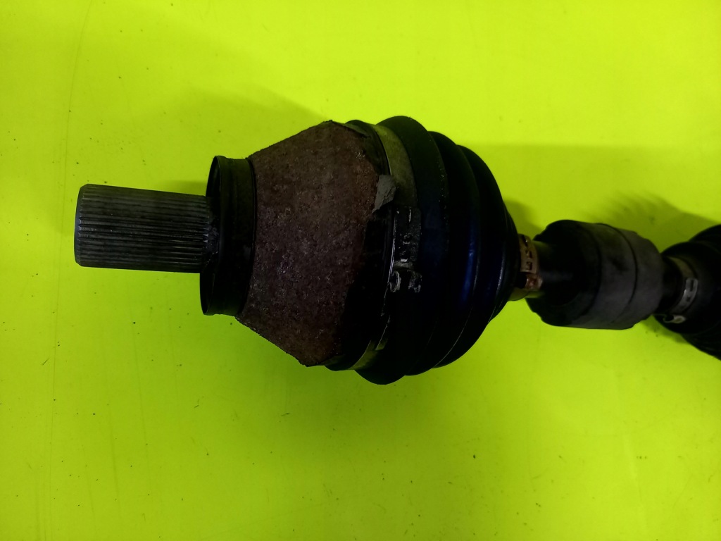 фото №2, Привідний вал ліва 2.4 d5 автоматична коробка передач volvo s60 10r