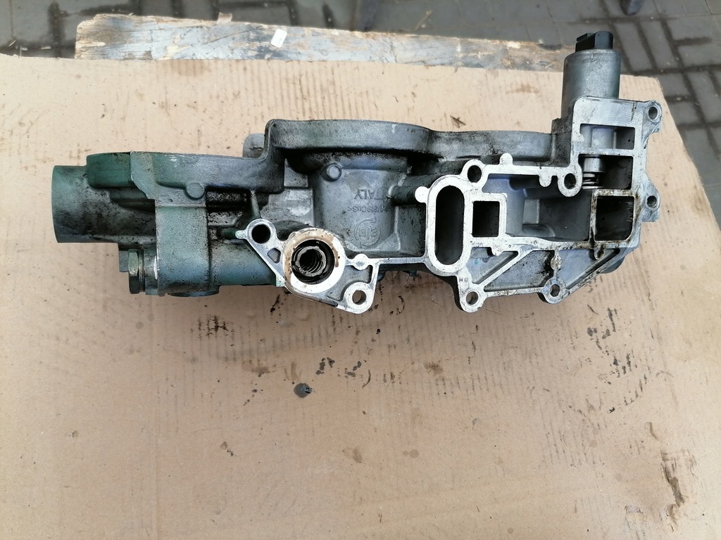 фото №3, Основание фильтров масла renault gama t 22090617