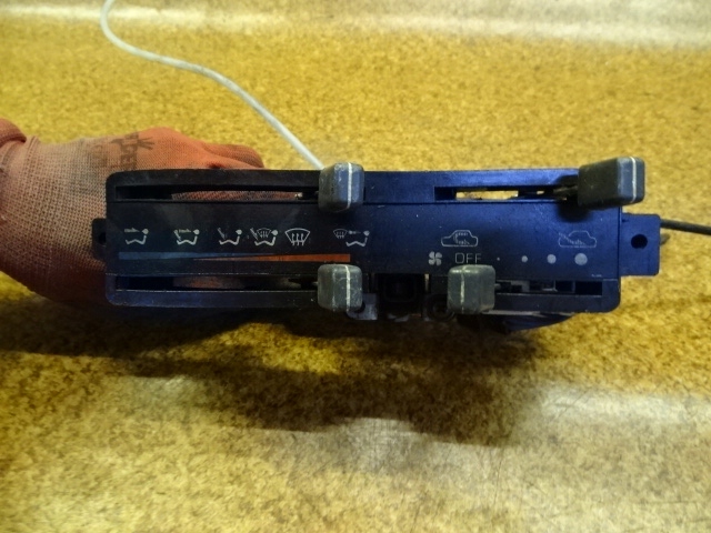 фото №1, Nissan patrol gr y60 94r панель управление