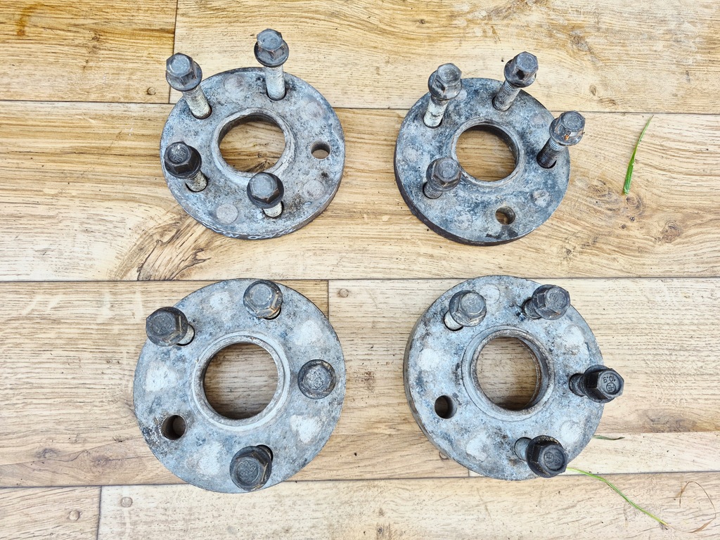 фото №4, Audi a3 8l проставка колеса golf 4 5x100