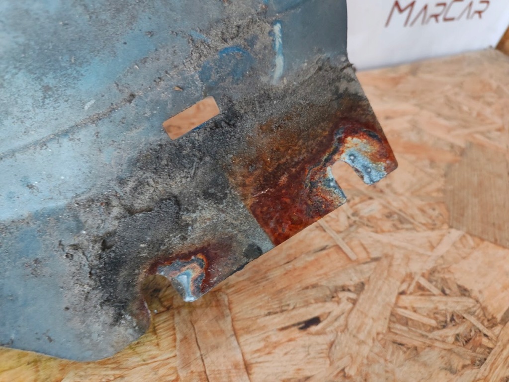 Крило правий перед chrysler 300c Київ