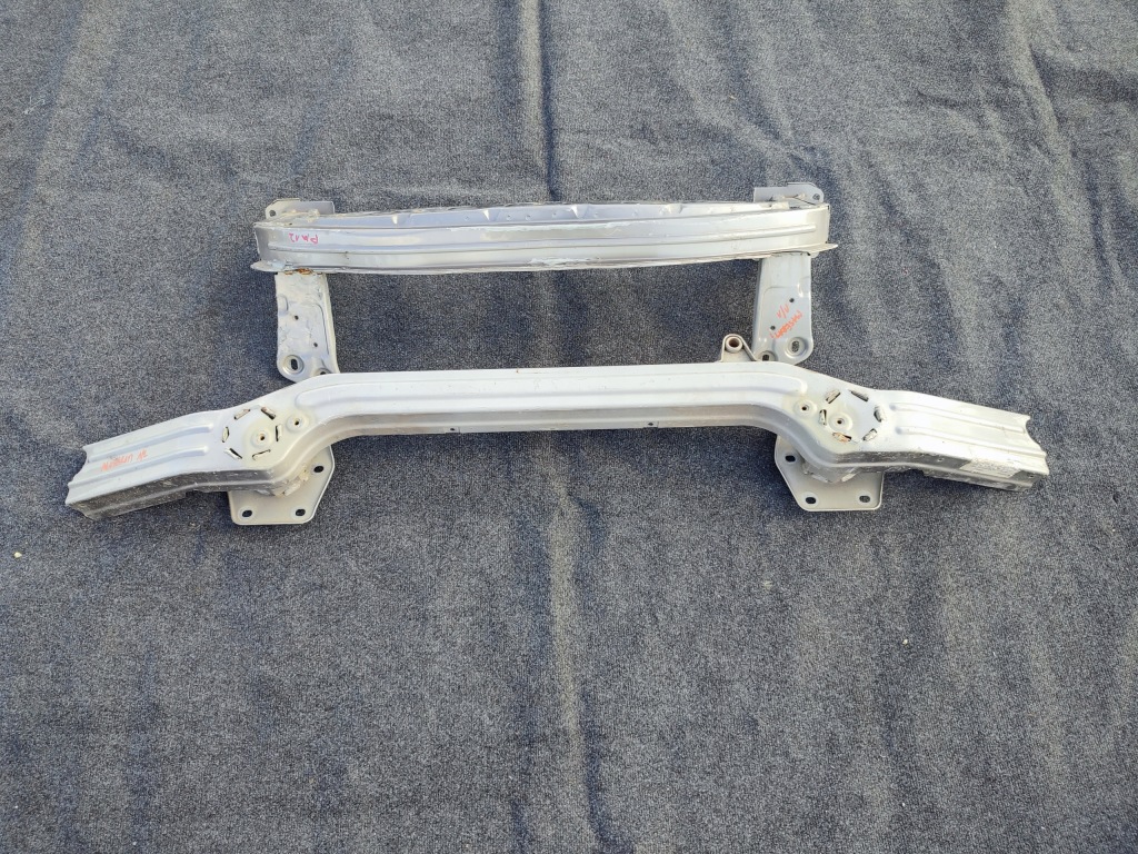 Купити Maserati quattroporte v підсилювач ремінь балка перед оригінал