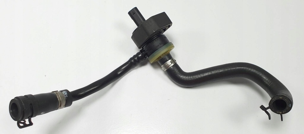 Купить Клапан вентиляционный труба mercedes w205 w212 w213 2.0 b a2740182101