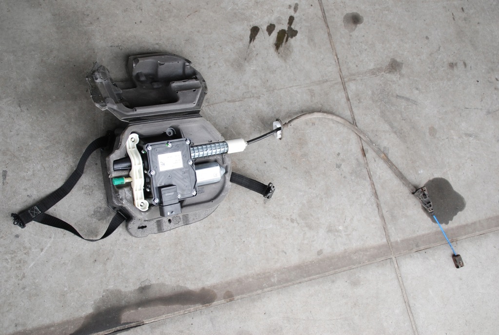 фото №1, Электрический тормоз ручной citroen c4 ii ds4