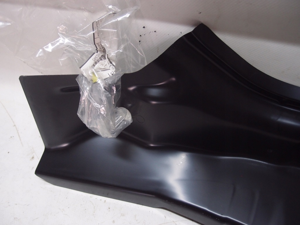 фото №8, Усилитель поперечина задняя vw id4 11a-813-309