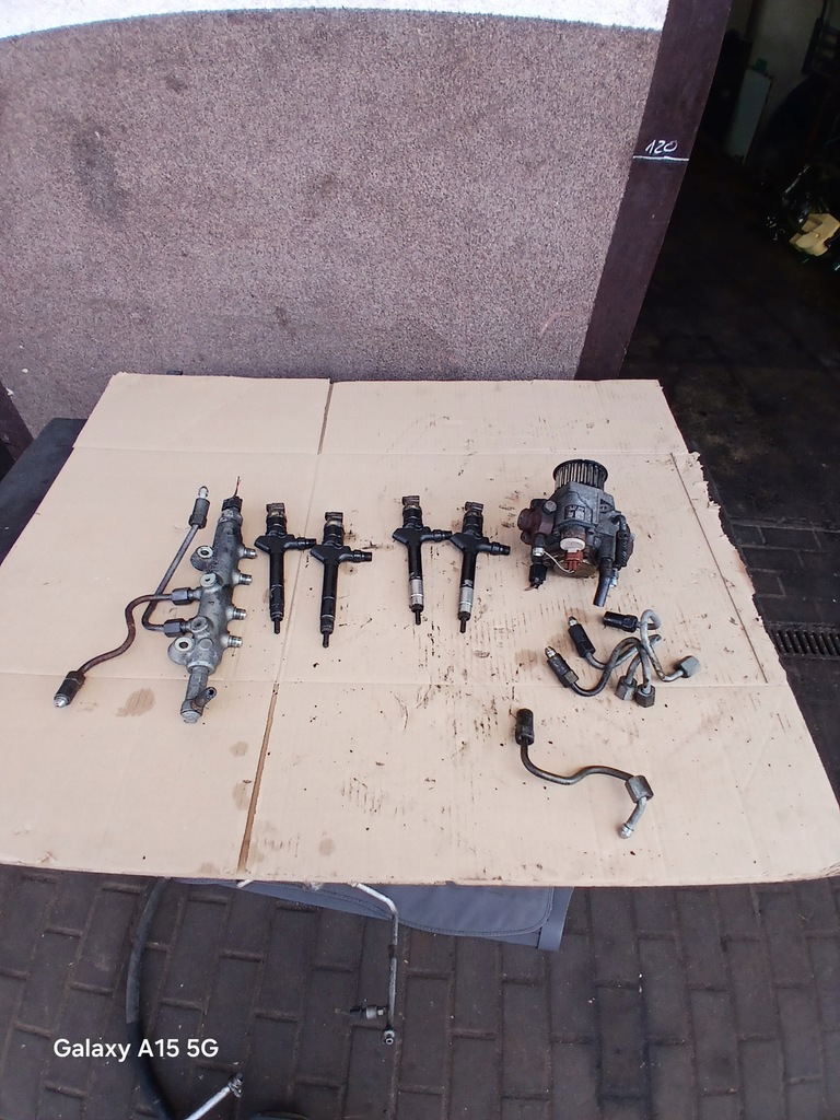 фото №10, Форсунки комплект 4 штуки + насос mazda 6 gg 02-08 2.0 di