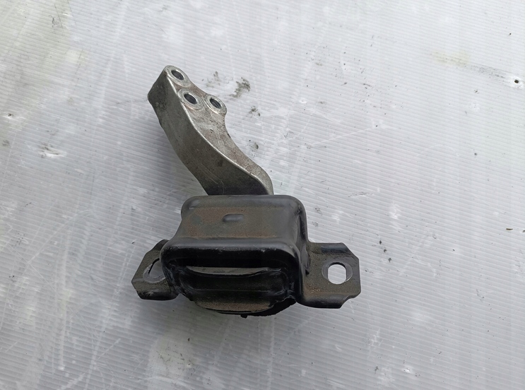 фото №1, Smart fortwo ii кронштейн подушка двигателя a6602200048
