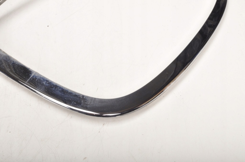 фото №4, Mini f55 f56 f57 молдинг лампы правый задняя 7297416