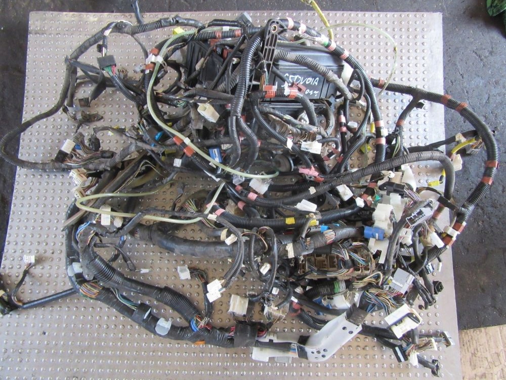 фото №1, Sequoia 4.7i 01 електропроводка джгут дроти двигуна