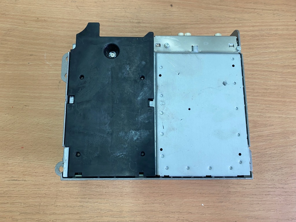 фото №1, Mercedes 167 gle gls модуль радіо навігація 1679002816 оригінал