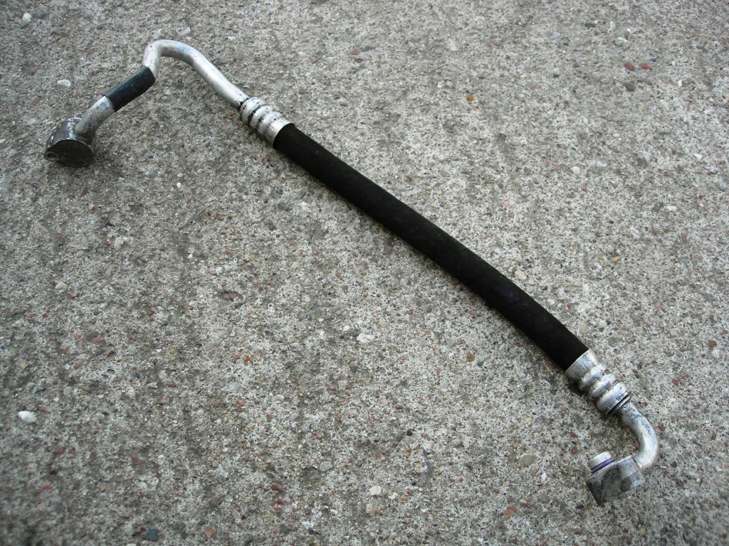 фото №2, Шланг кондиціонера vw passat superb 3b0260704j
