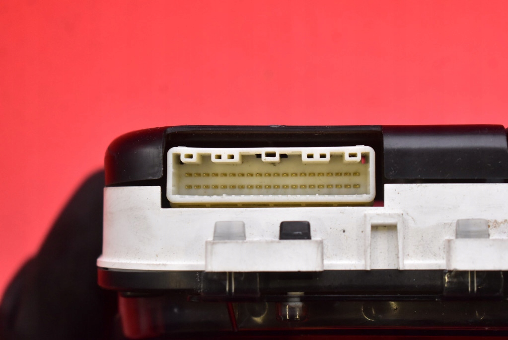 фото №11, Счетчик приборы eu 83800-0f091 toyota corolla verso 2 ii 2.2 d-cat 177 km