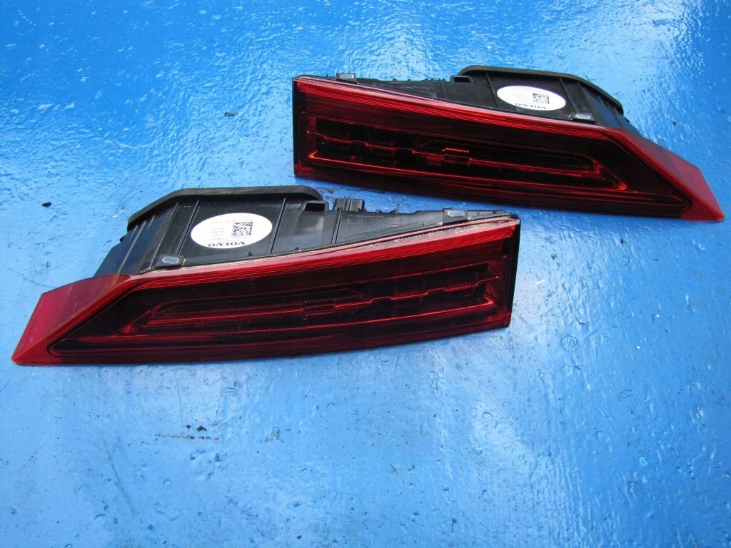 фото №1, Volvo xc60 ii - лампа задняя w крышка левая