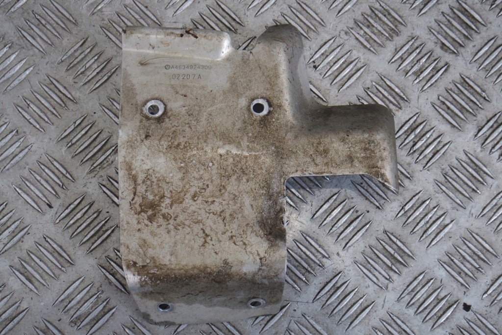 фото №1, Защита тепловая mercedes g w463/4 a4634924300