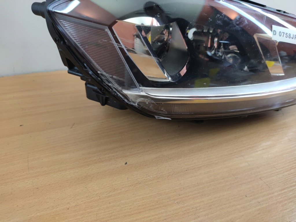 фото №2, Vw golf sportsvan правая лампа перед bi-xenon led