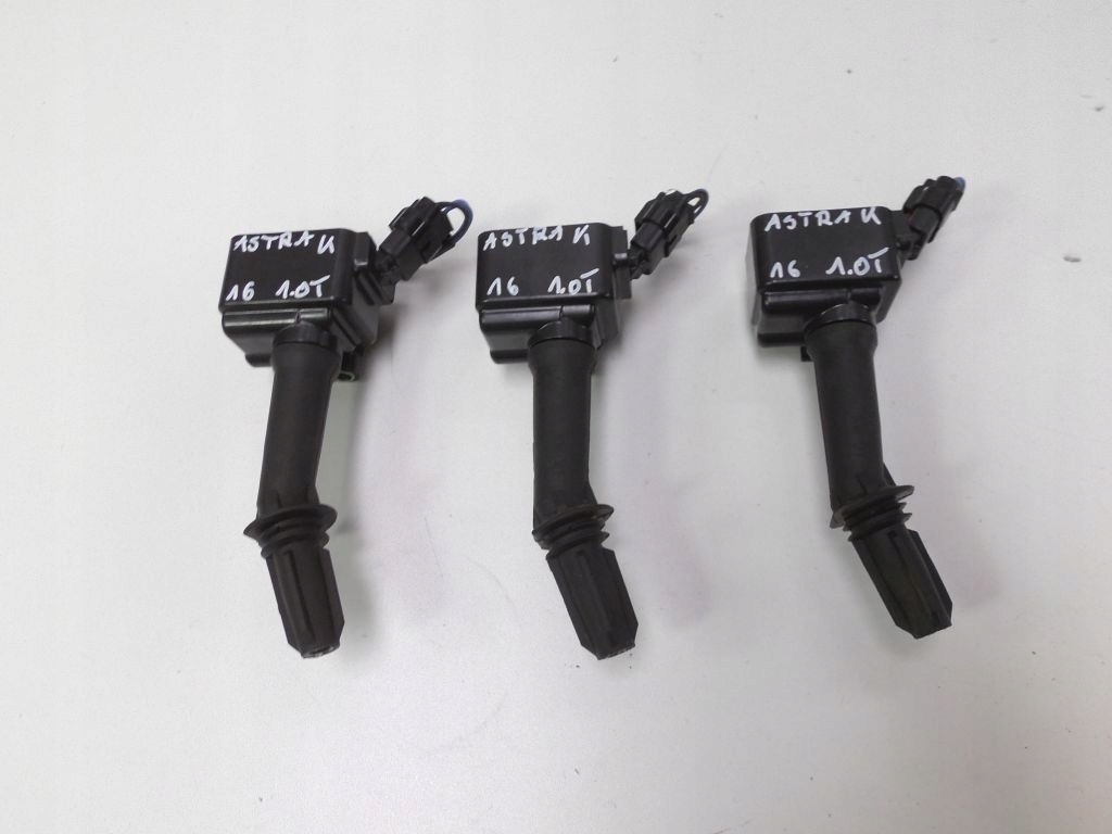 Купити Opel astra k v 1.0t котушка запалювання 12670053