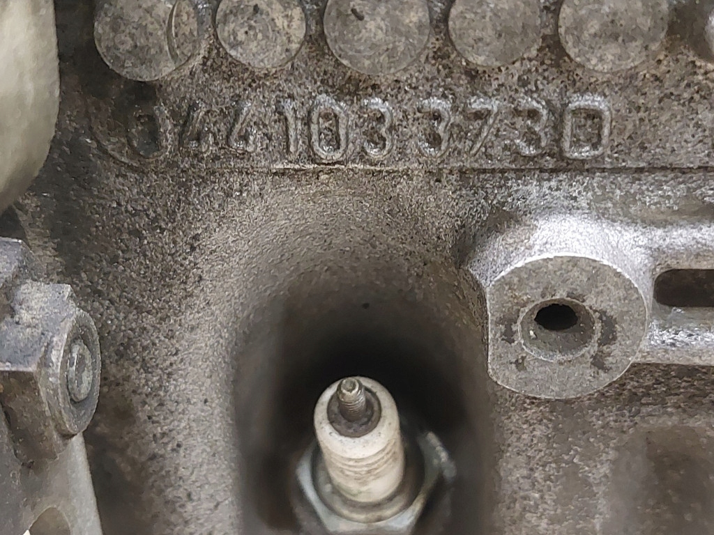 Купити Vw t4 2.0 головка двигуна 044103373d