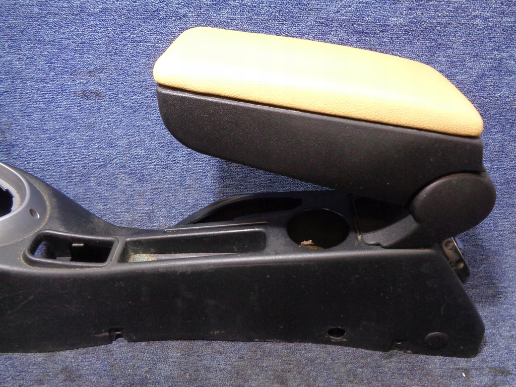 фото №10, Подлокотник туннель alfa romeo gt 2003-2010r. кожа оранжевый