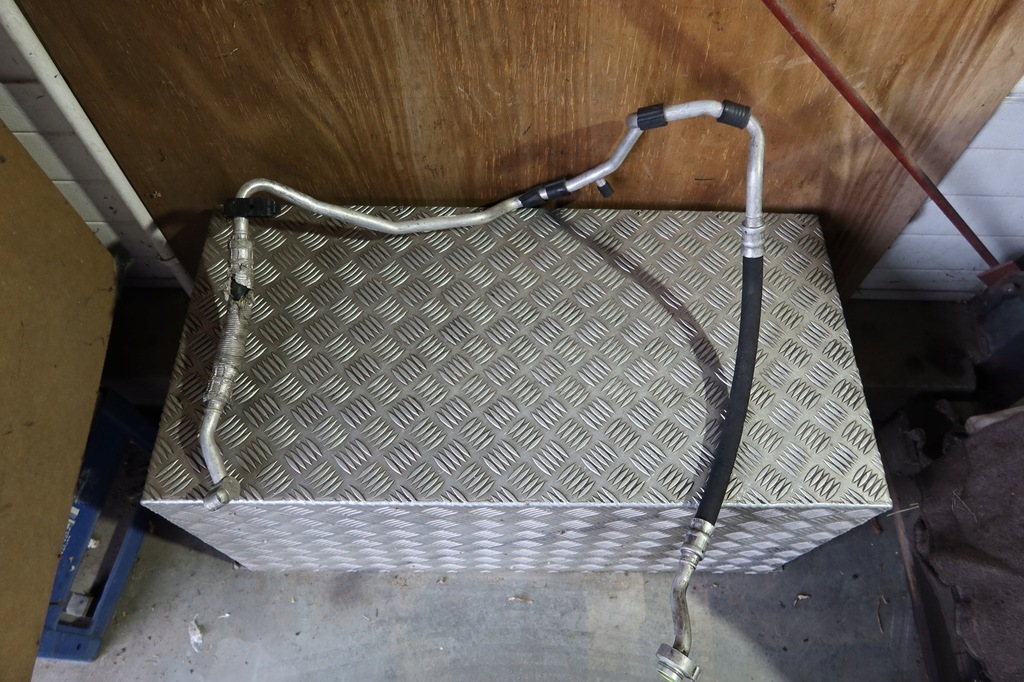 фото №1, Шланг кондиціонера audi 2.0 tdi 1k0820743fd