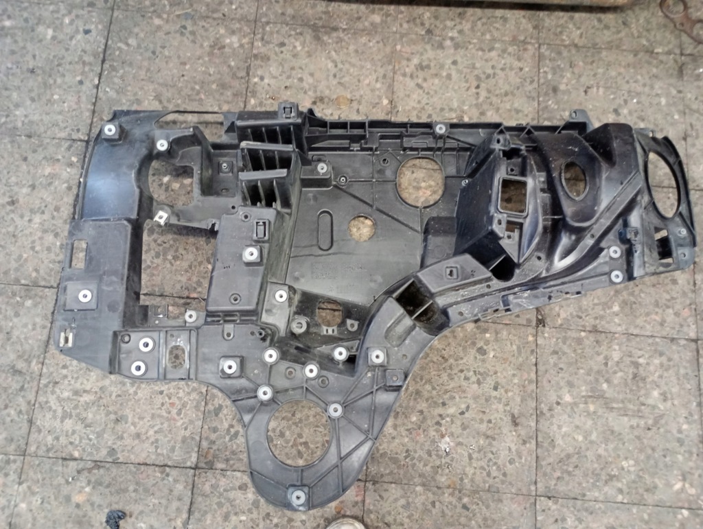 фото №1, A9608857265 панель фари лівий mercedes actros mp4