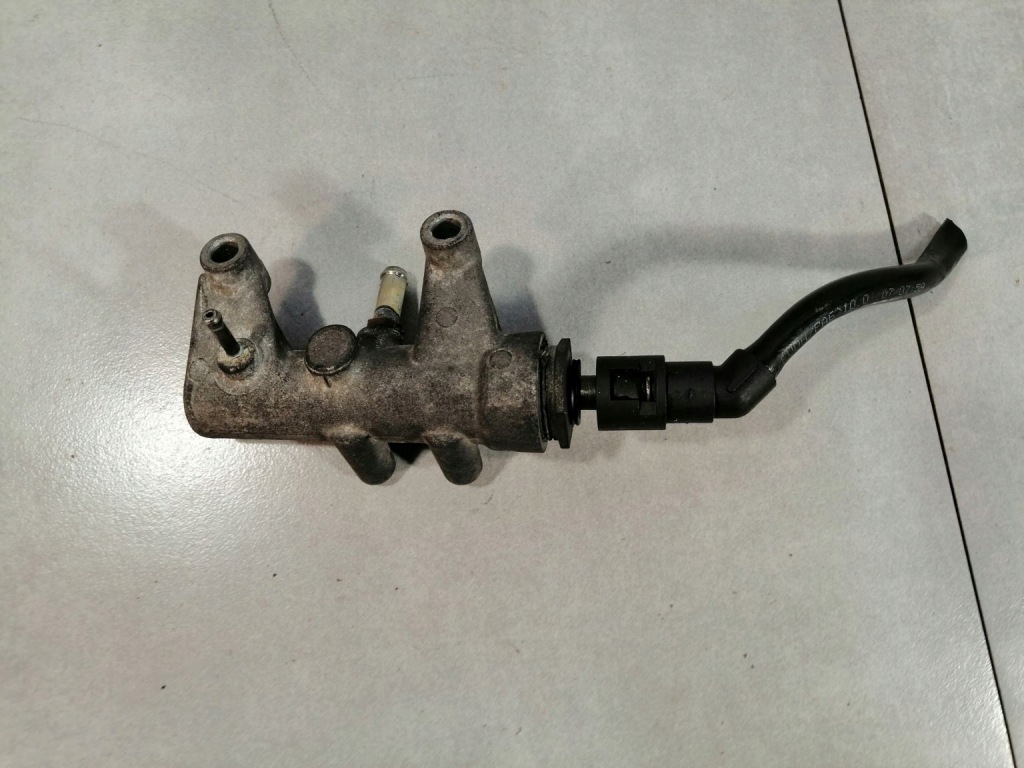 Розподільник пального opel astra h 1.9 cdti 55203803 Недорого