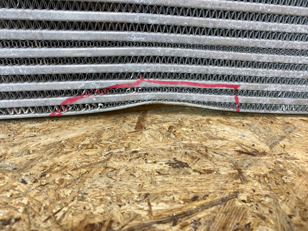 Радиатор воздуха интеркулер mercedes w177 w247 w118 a2475006100 Недорого