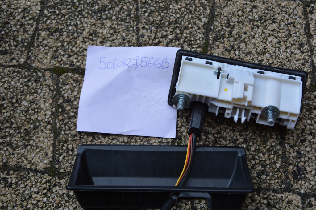 фото №10, Камера кришки багажника vw jetta 5c6827566b