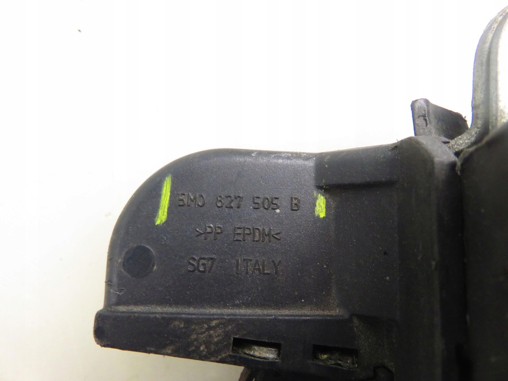 фото №5, Замок крышки vw golf plus 5m1, 521 5m0827505b 3c9827645a