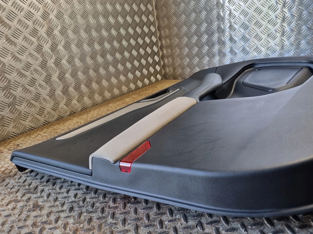 фото №7, Ford escape iv 2020 ліва сторона обшивки двері