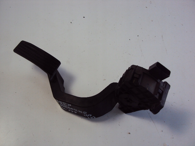 фото №4, Педаль газа jeep cherokee kl 2.2d 13-