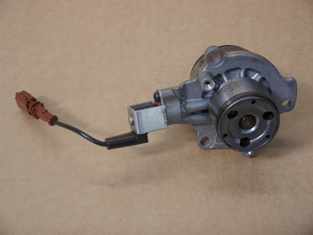 фото №1, Audi vw насос wody 04l121011