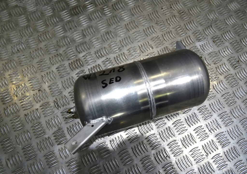 Купить Mercedes cls w218 бак воздуха airmatic a2183200015
