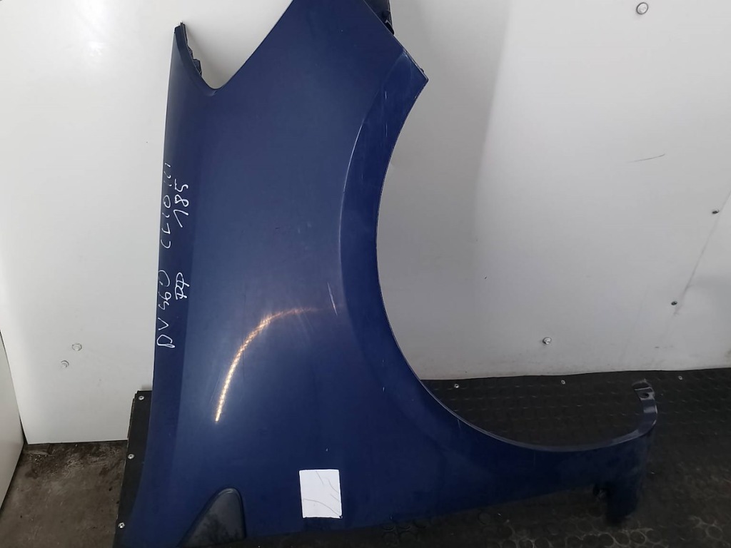 Купить Крыло  правый  перед renault clio 3 05-13 dv460 хэтчбек