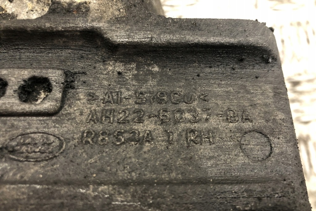 фото №8, Правая кронштейн двигателя land rover range rover sport l320 ah226037ba 3.0l