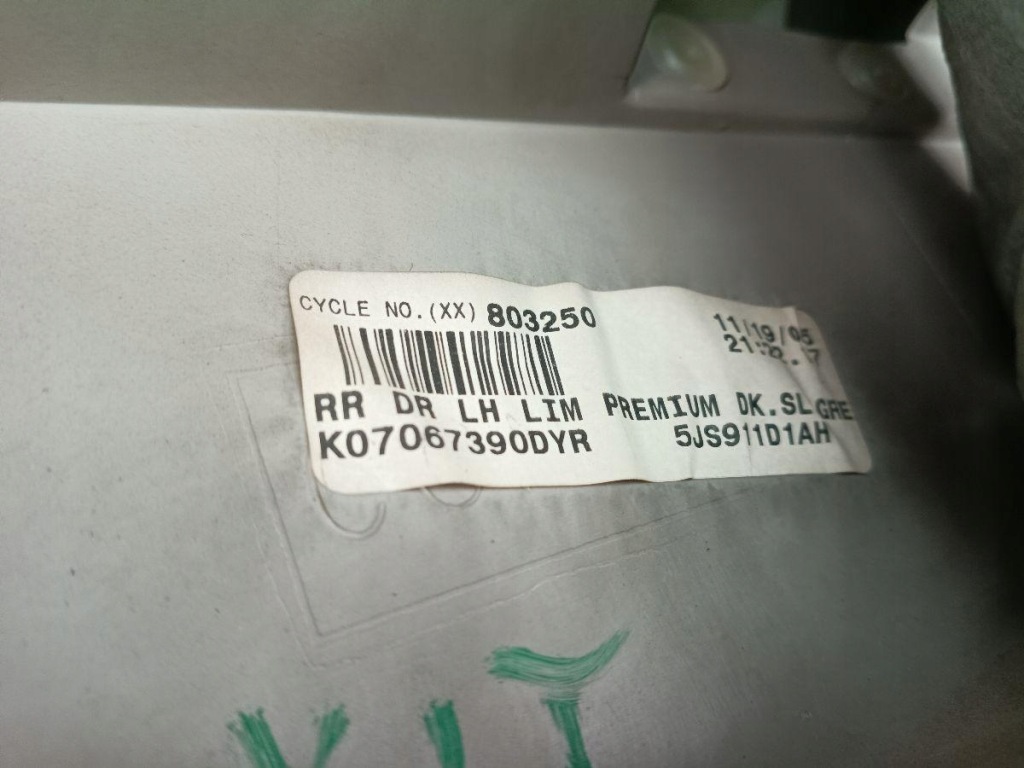 фото №10, Jeep commander xk 05-10 обшивка лівий задня 5js911d1ah