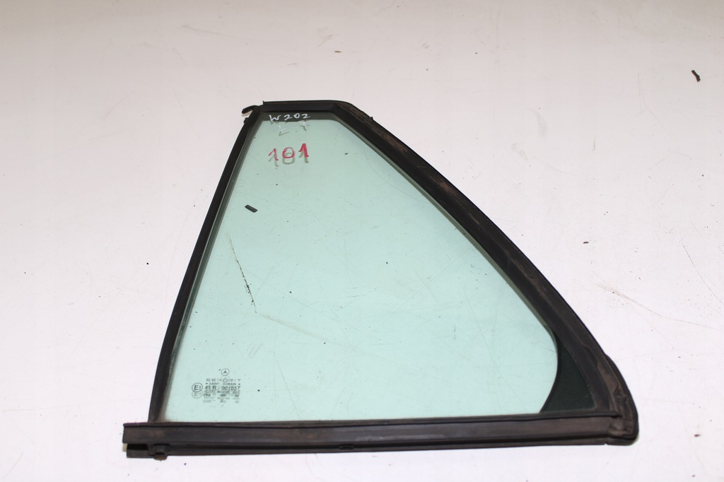 фото №1, Mercedes w202 скло двері трикутник лівий задня