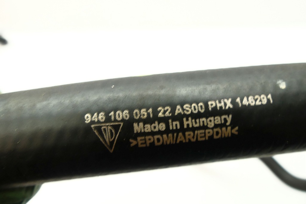 фото №10, Panamera 970 3.6 v6 310km трубка патрубок шланги води